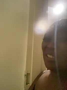 Cardiebae89's cam snapshot