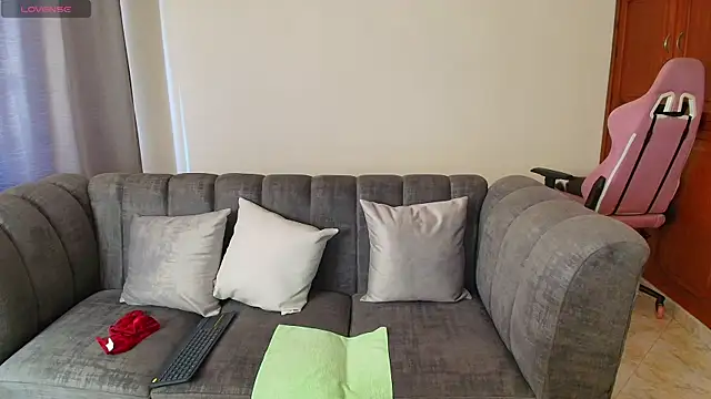 lili_jade222 live sex cam