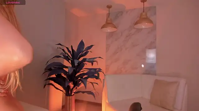 LexieWayne live sex cam