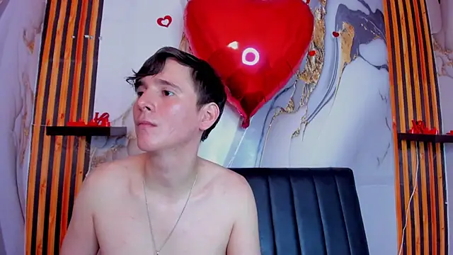 Ruby_and_Aaron live sex cam