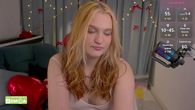 CarrolineLovers's cam snapshot