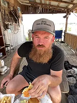 32XRedBeard live sex cam