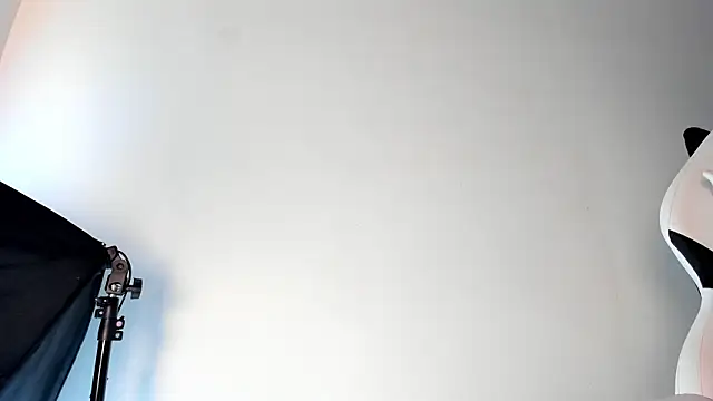 Brittany_cute18 live sex cam