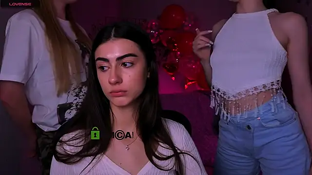 nekky_mouse live sex cam