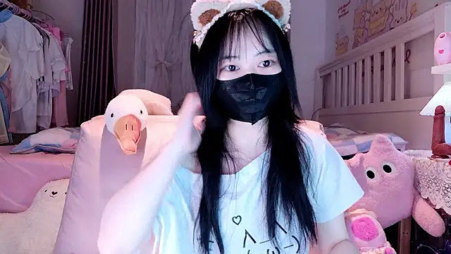 love-uiui live sex cam