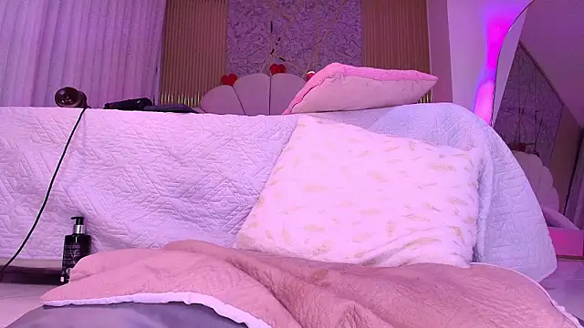 aisha_sh's cam snapshot