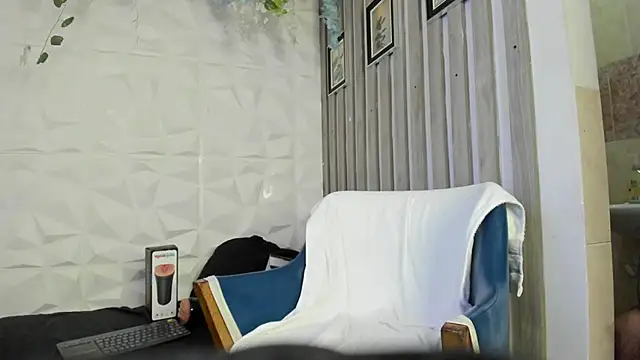 LeonidasKaiser's cam snapshot