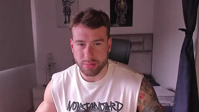 paul_rogerr's cam snapshot