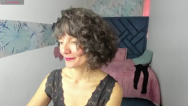 Valery_More__'s cam snapshot