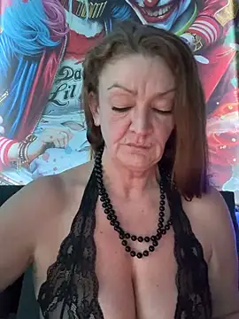 gabi-milf's cam snapshot