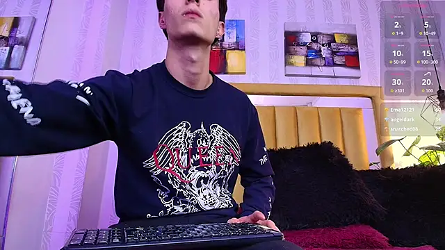 Ithan_Skin live sex cam