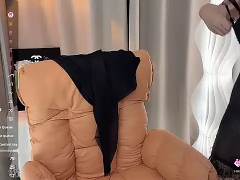 Lydia-668's cam snapshot