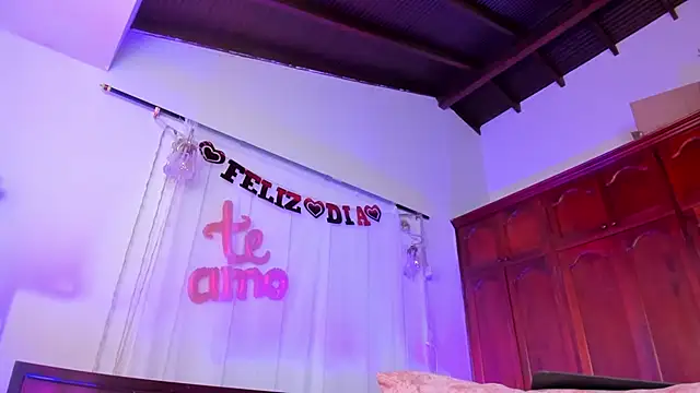 Shantal_777 live sex cam