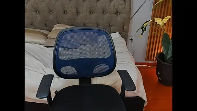 sasha_gracee_'s cam snapshot