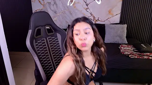 Sophie19__'s cam snapshot