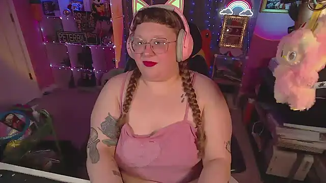 FatVeronica's cam snapshot