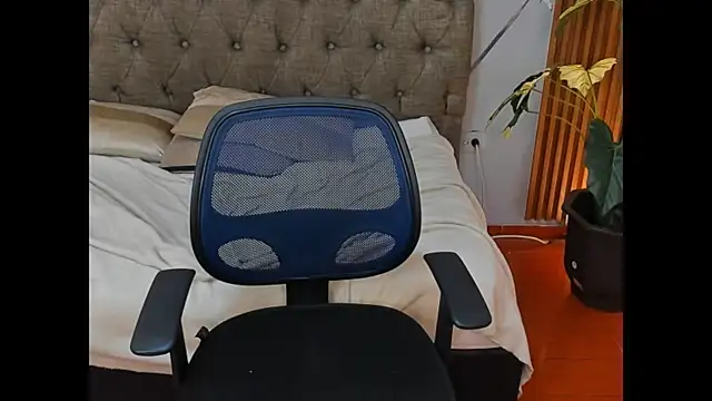 sasha_gracee_'s cam snapshot