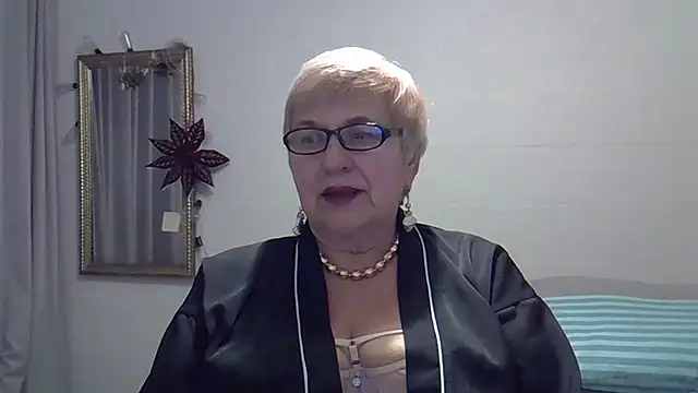 SweetCherry27's cam snapshot