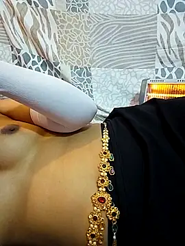 Student_girl_12th's cam snapshot