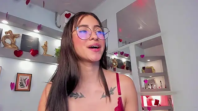 Alana_Martinez_'s cam snapshot