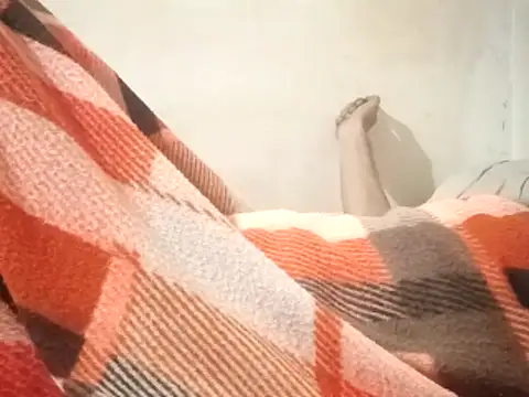 MoonlessSurgery's cam snapshot