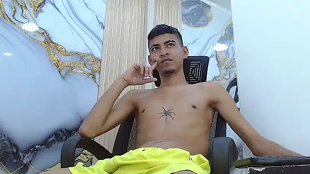 Erickhottx's cam snapshot