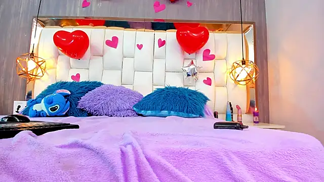 Foxxy_Doll live sex cam