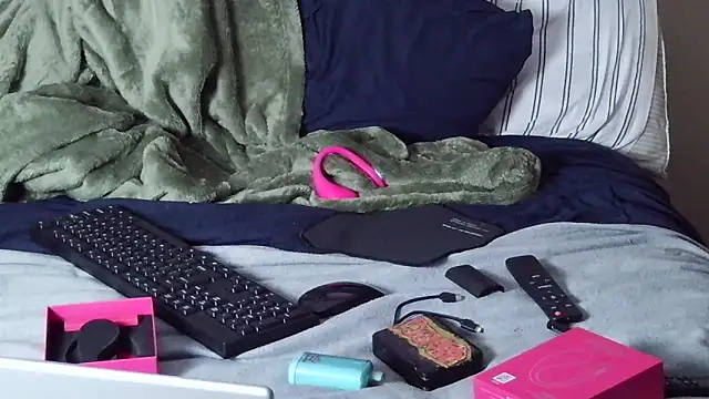 spazz247's cam snapshot