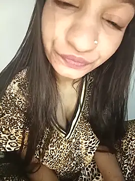 Sofyjenn live sex cam