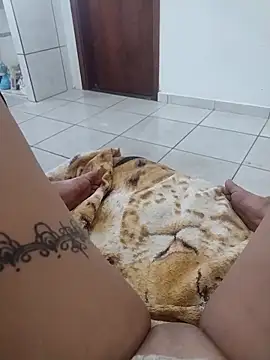 morenatutti2p live sex cam