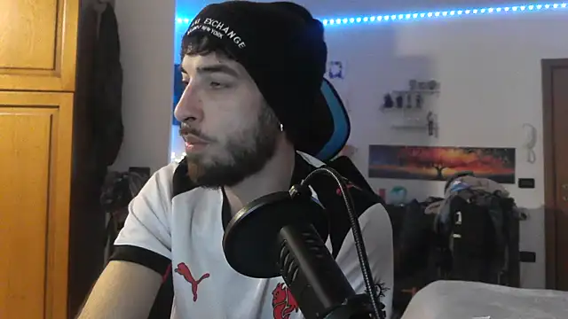 maestroboris95 live sex cam