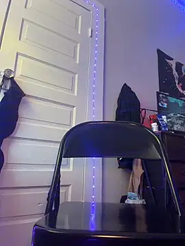 Lunalovesyou8's cam snapshot