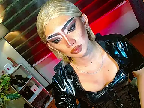 HOLLYWOOD_QUEEN_88 live sex cam