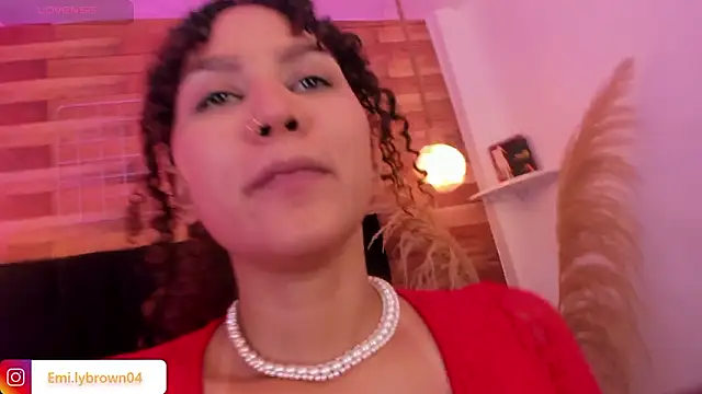 Emily_brown04 live sex cam