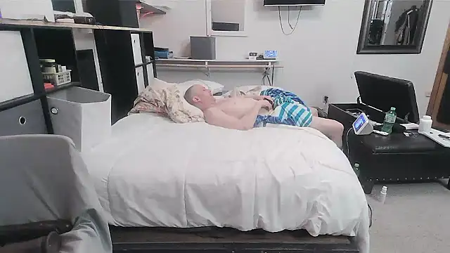 sissytrapdolly24 live sex cam