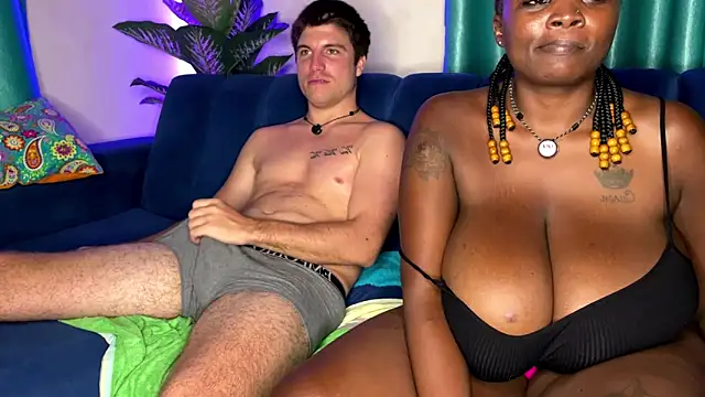 InterracialDream live sex cam