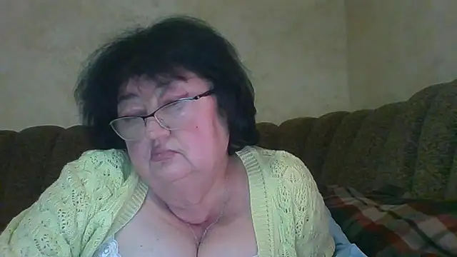 MilaSky5303's cam snapshot