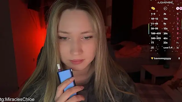 ChloeMillerMeow's cam snapshot