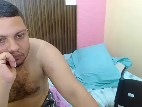 Eddie_And_Lana's cam snapshot