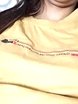 Aaliya_BigBoobs_1's cam snapshot