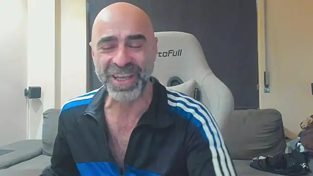 Bicopflirt's cam snapshot