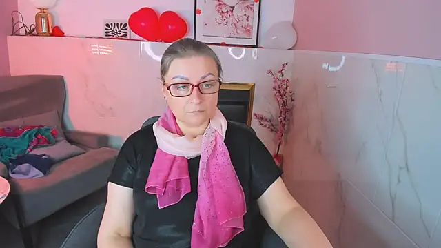 AlexandraKind live sex cam