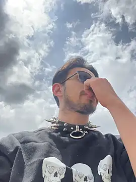 Thom_sam_'s cam snapshot