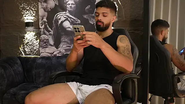 DannSaenz's cam snapshot