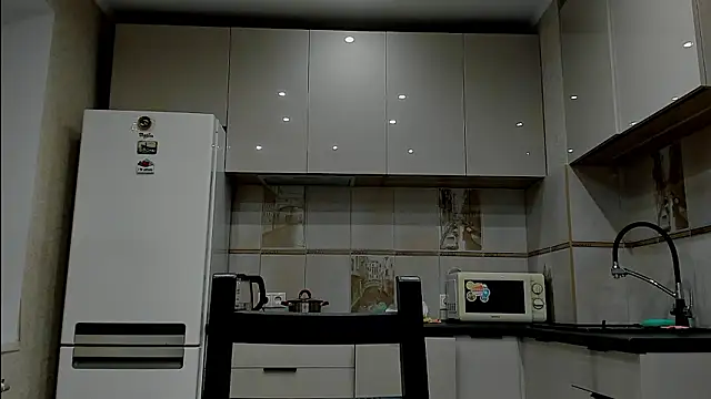 Dianasi live sex cam