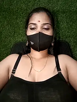Nithyatamil live sex cam