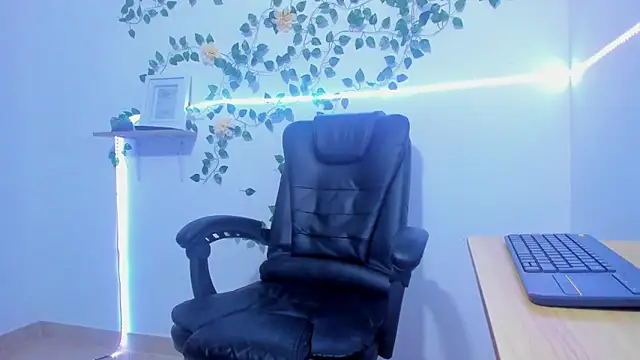 Andrey_santamaria's cam snapshot