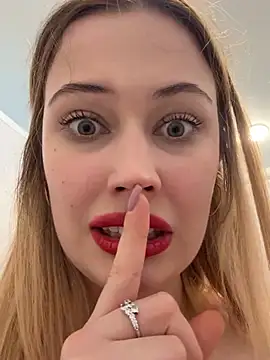 blonde_exe live sex cam