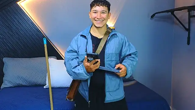 Horny_nick18 live sex cam