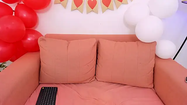 scarletross_'s cam snapshot